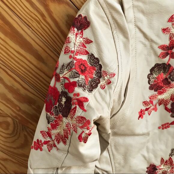 Blank NYC Floral Embroidered Moto Jacket Tan Beige Small - Picture 8 of 10